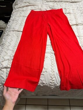 Women Red Wide-Leg Pull-On Pants and blouse